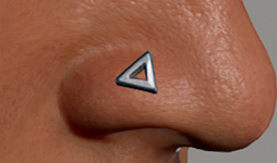 Triangle Stud - Nostril (R)